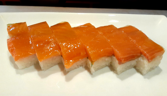 サーモンバッテラ